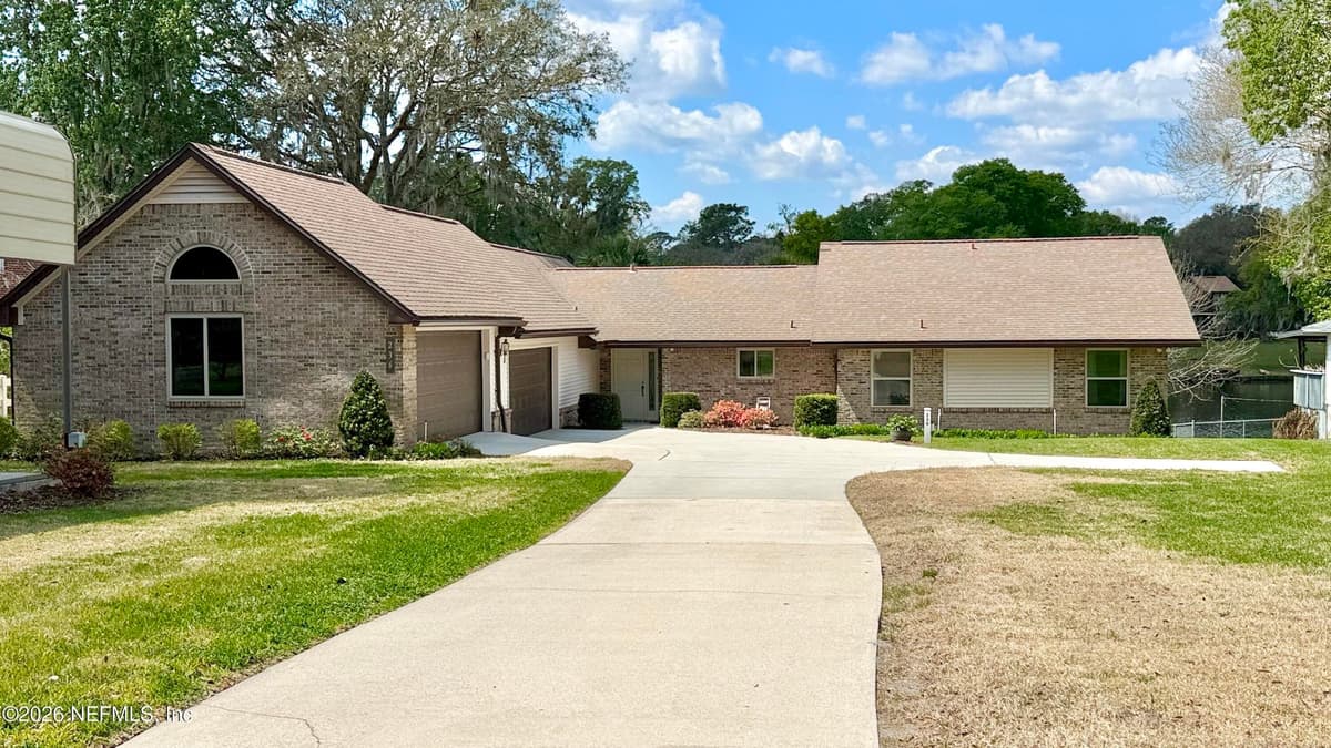 236 JESSIE LEE Court, Green Cove Springs, FL 32043 2