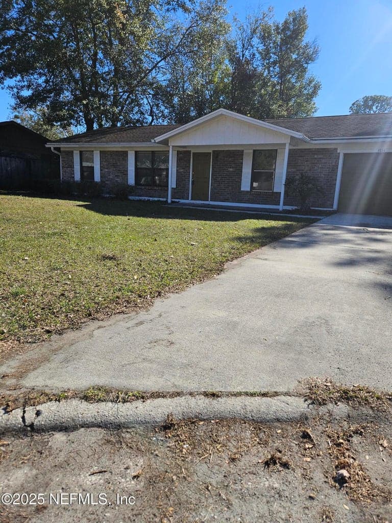8256 JUSTIN Road N, Jacksonville, FL 32210 2