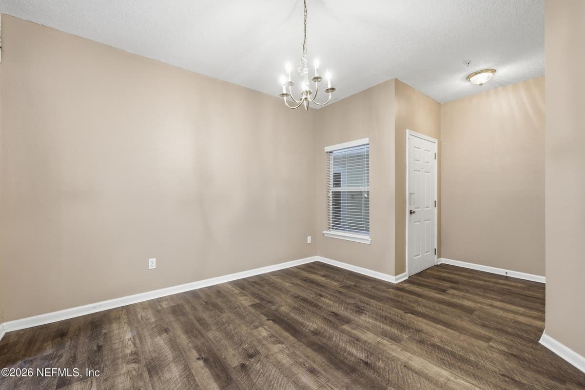 3680 KIRKPATRICK Circle 4, Jacksonville, FL 32210 2