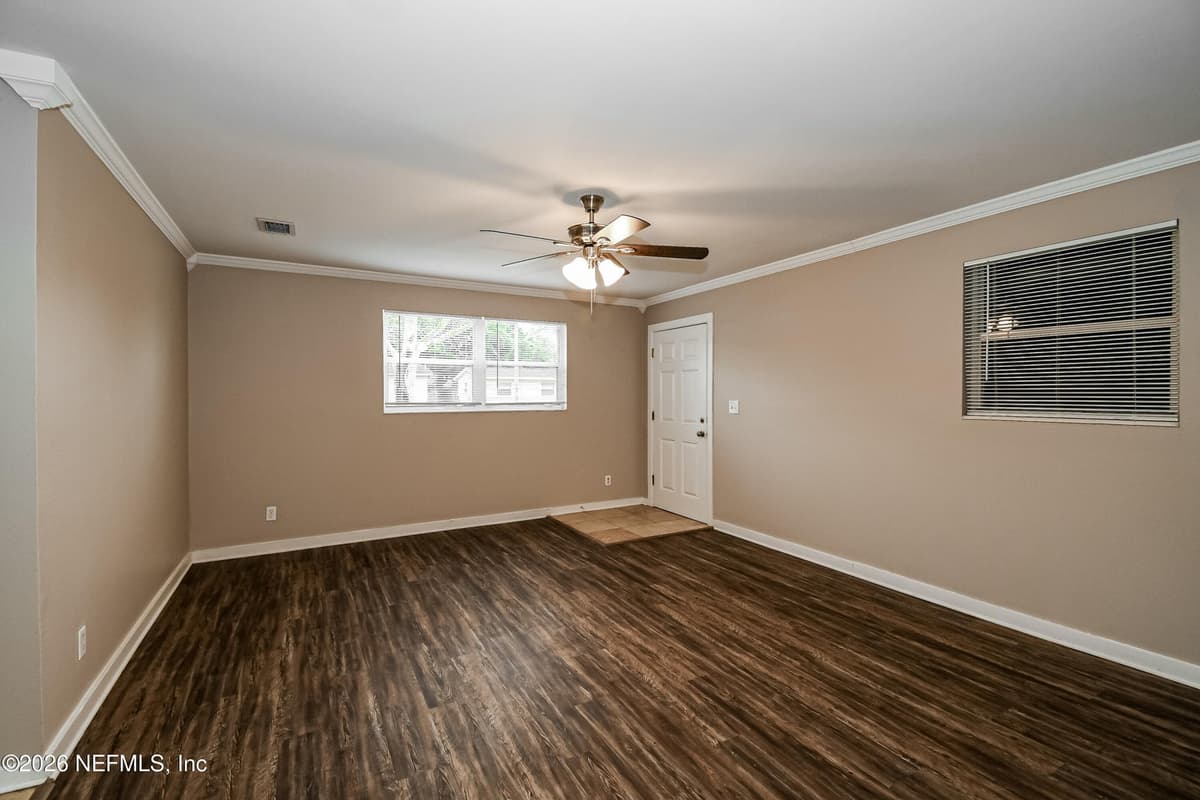 7227 STONEHURST Road N, Jacksonville, FL 32277 3
