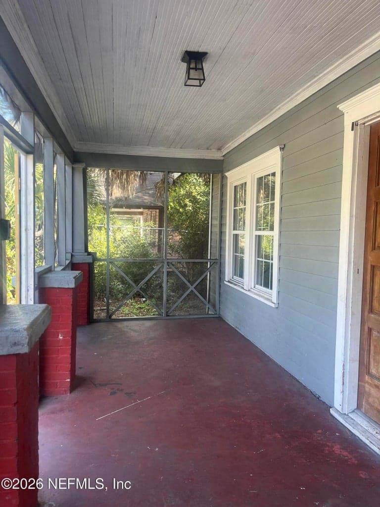 652 FERN Street, Jacksonville, FL 32206 3