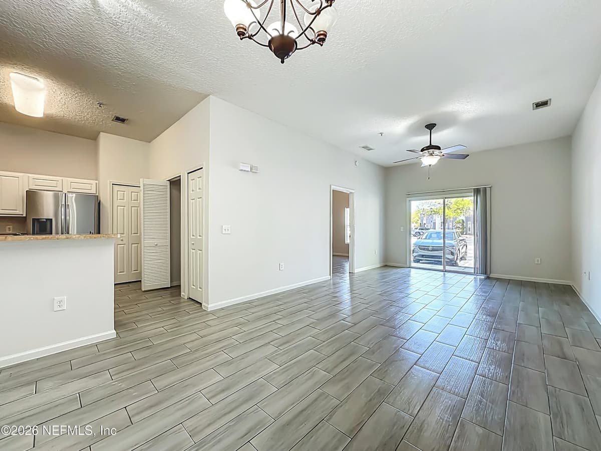 7920 MERRILL Road 1107, Jacksonville, FL 32277 2