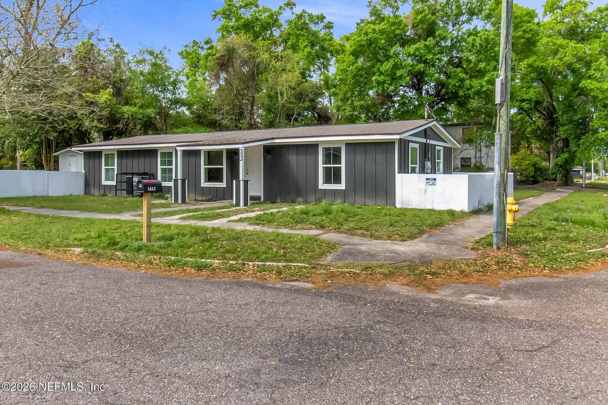1422 STAFFORD Street, Jacksonville, FL 32209 3
