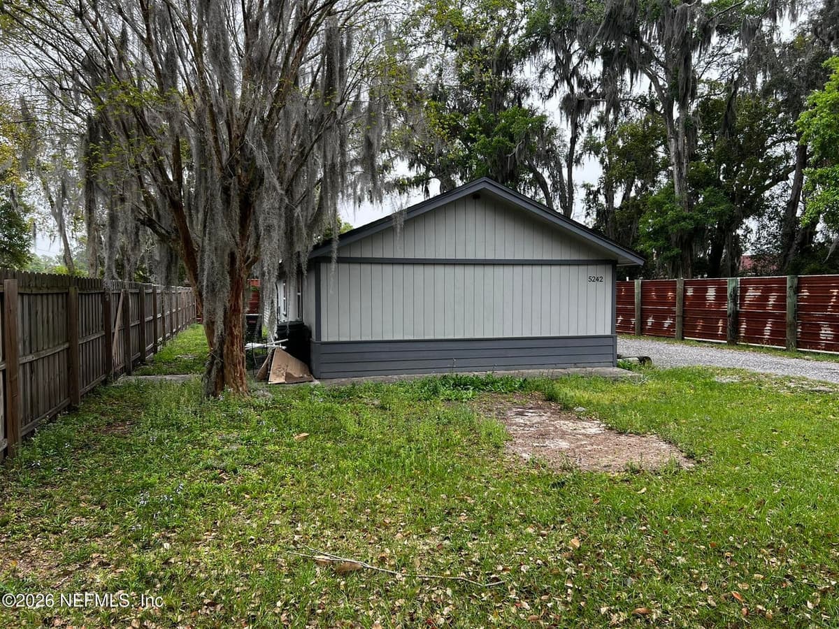 5242 101ST Street 2, Jacksonville, FL 32210 2