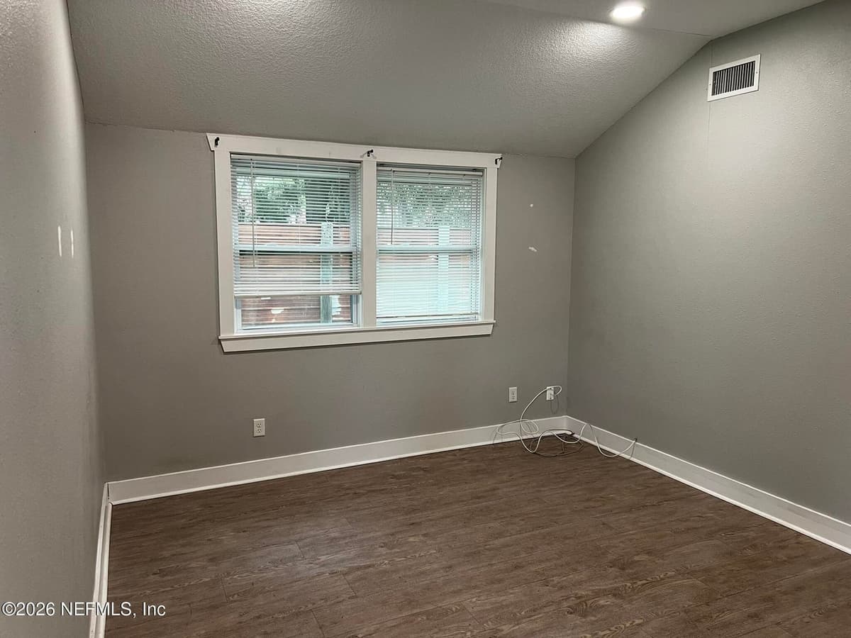 5242 101ST Street 2, Jacksonville, FL 32210 3