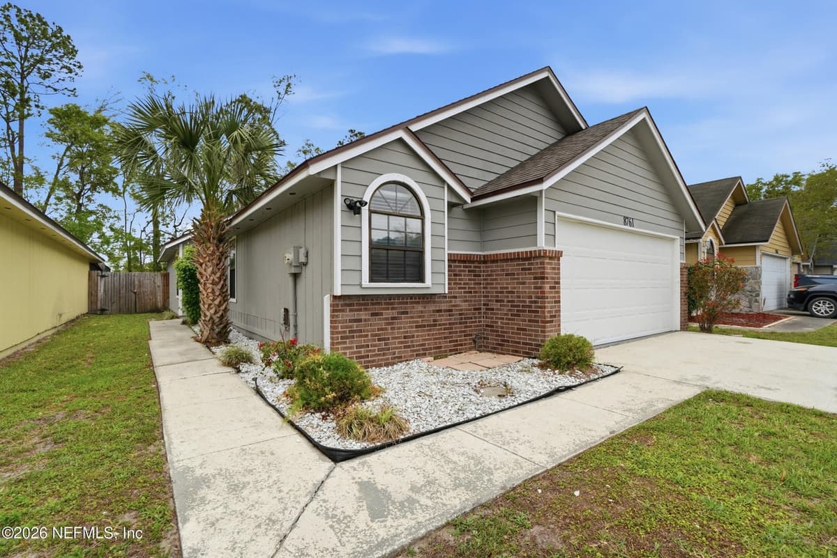 8761 PINEVALLEY Lane, Jacksonville, FL 32244 2