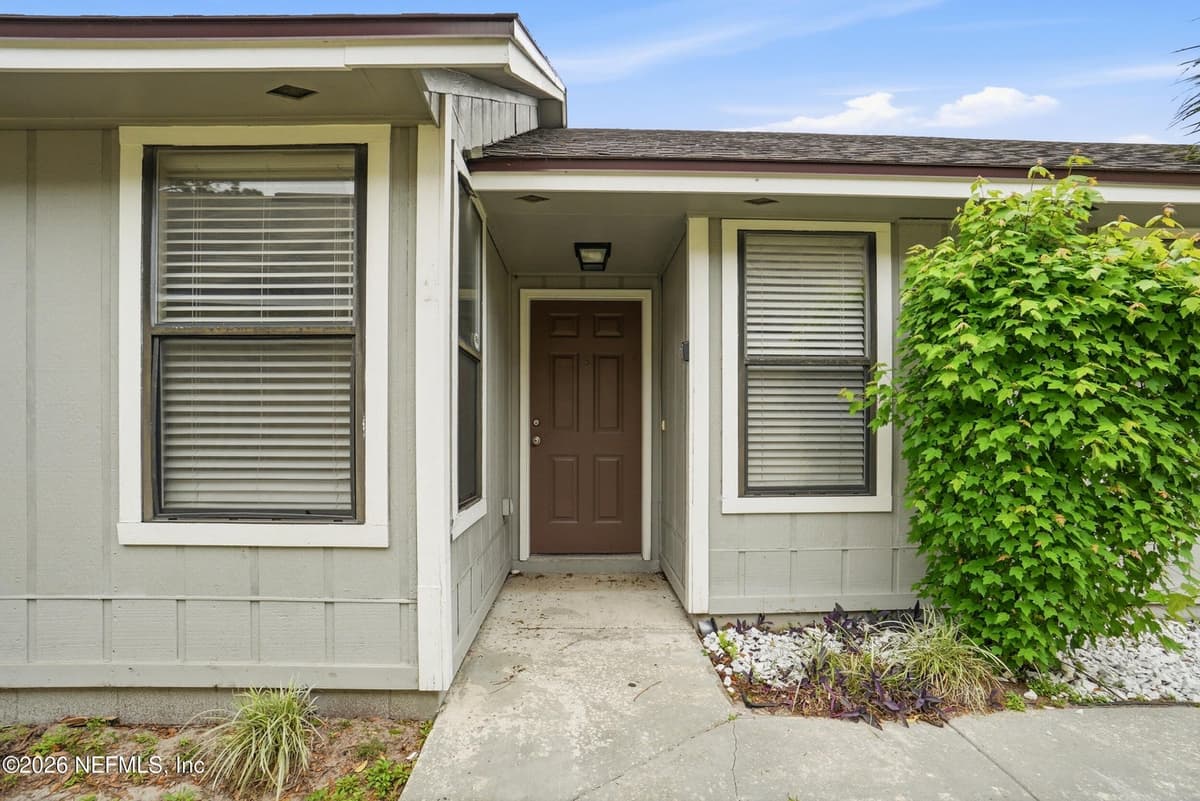 8761 PINEVALLEY Lane, Jacksonville, FL 32244 3