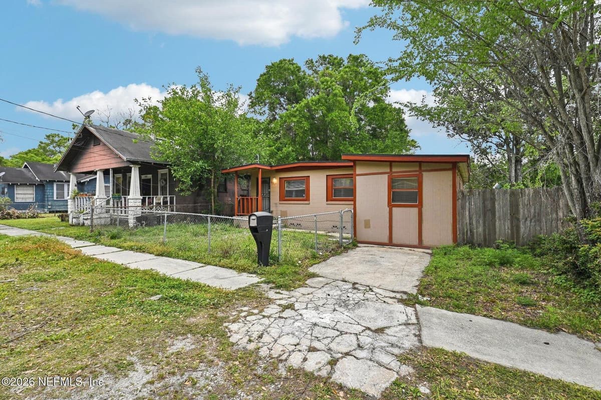3219 THOMAS Street, Jacksonville, FL 32254 2
