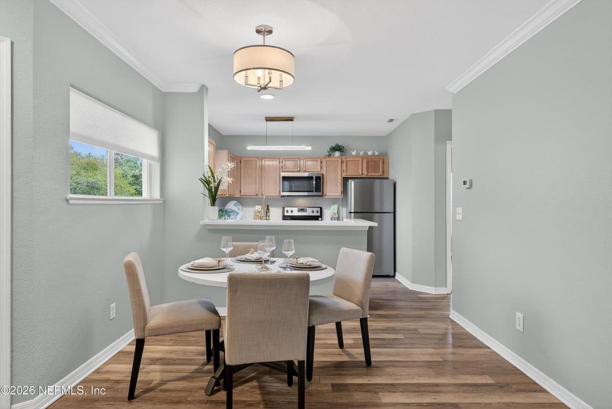 1800 THE GREENS Way 302, Jacksonville Beach, FL 32250 3