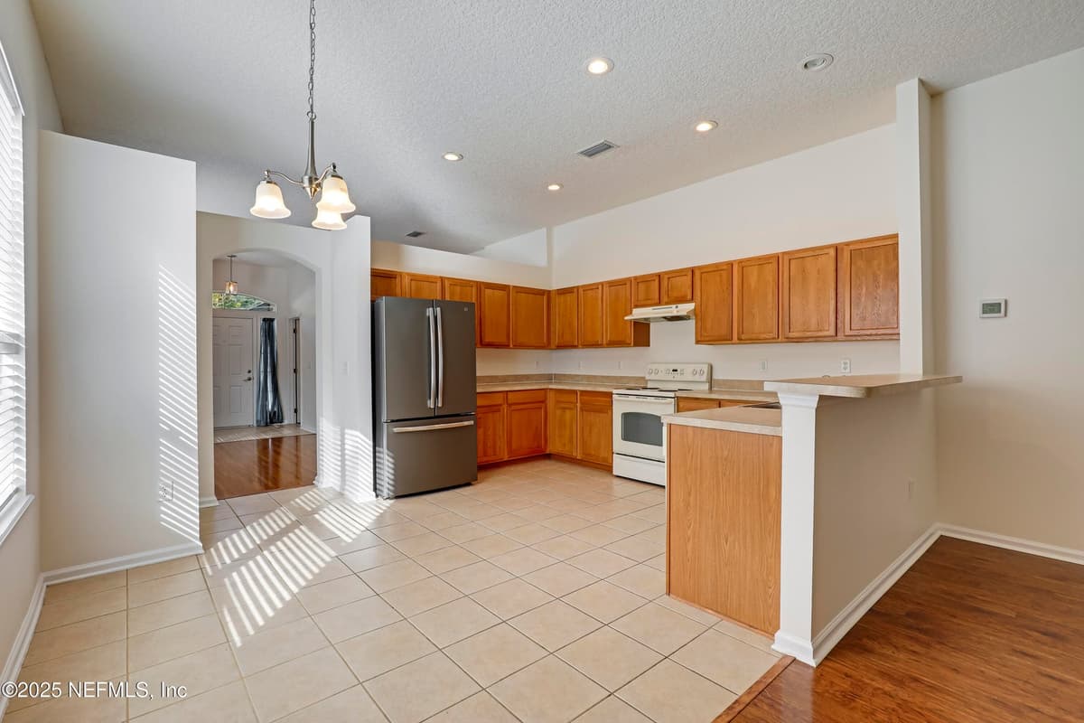 6693 MORSE GLEN Lane, Jacksonville, FL 32244 2