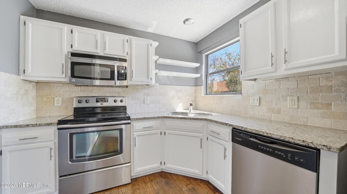 374 HICKORY HOLLOW Drive N, Jacksonville, FL 32225 3