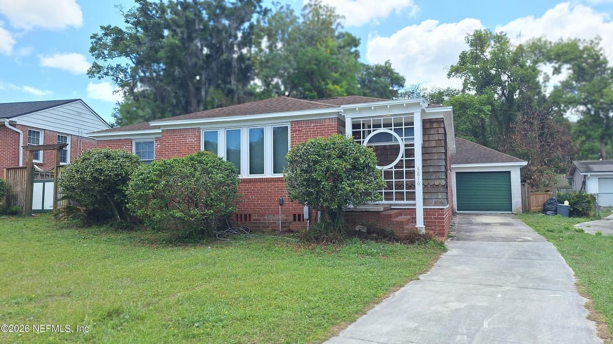 5816 BARTRAM Circle S, Jacksonville, FL 32207 2
