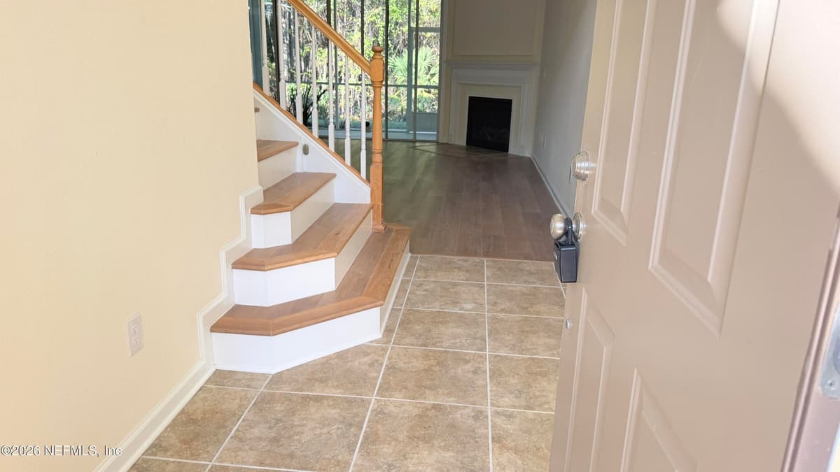 4047 LIONHEART Drive, Jacksonville, FL 32216 3