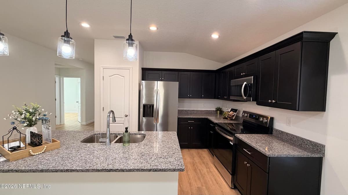 138 KELLEY SMITH SCHOOL Road, Palatka, FL 32177 2