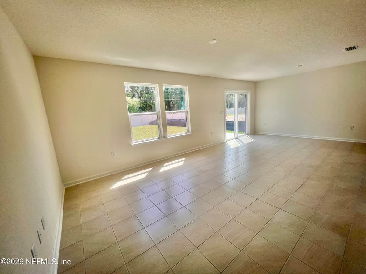 8212 HAWKES MEADOW Drive, Jacksonville, FL 32219 3