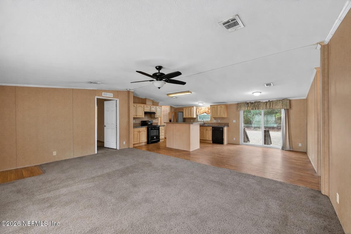 10255 CROTTY Avenue, Hastings, FL 32145 3