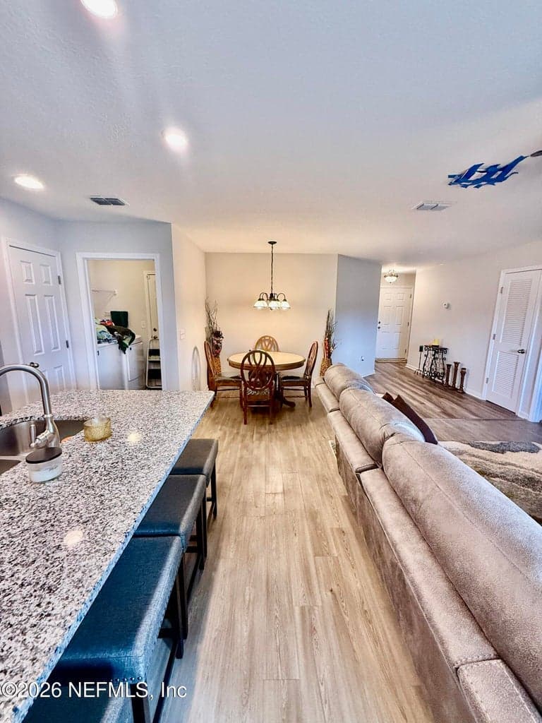 8528 OSTEEN Street, Jacksonville, FL 32210 3