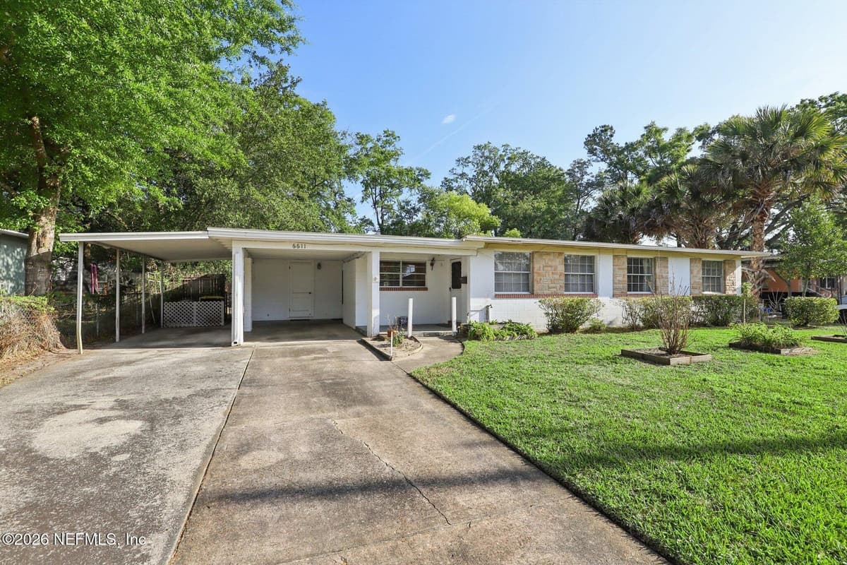 6611 ROMILLY Drive, Jacksonville, FL 32210 2