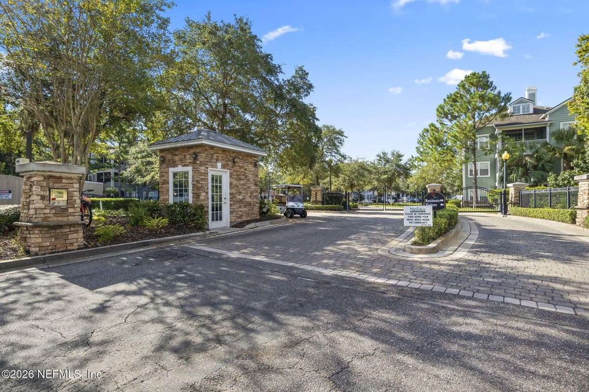 8550 TOUCHTON Road 127, Jacksonville, FL 32216 3