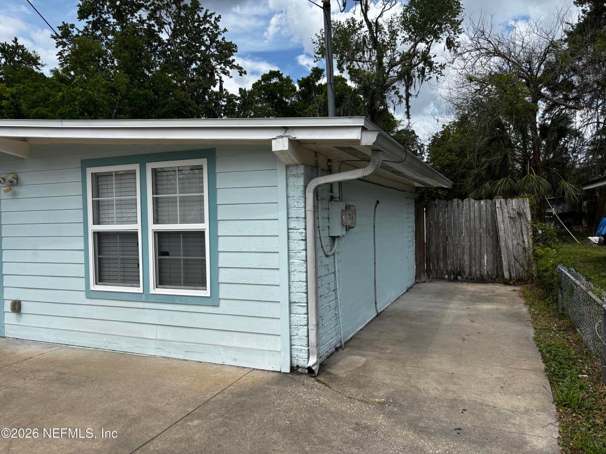 6929 ROLLO Road, Jacksonville, FL 32205 3