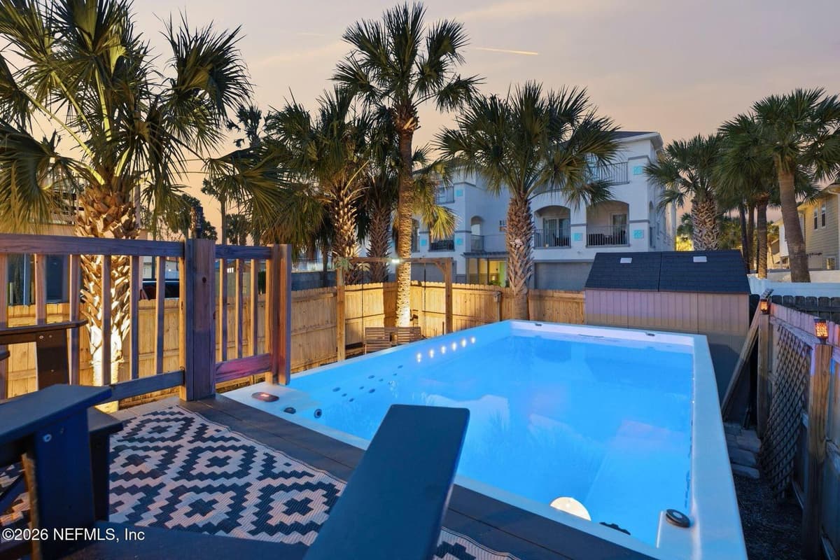 209 7TH Avenue S, Jacksonville Beach, FL 32250 2