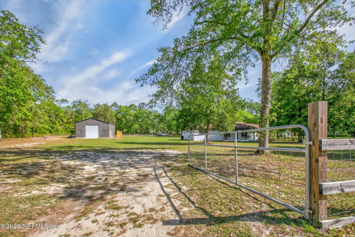 7392 S YELLOW PINE Circle, Glen St. Mary, FL 32040 3