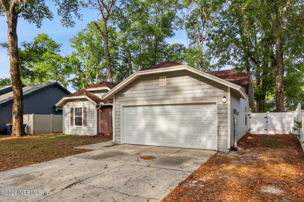 11820 SAGEBRUSH Court, Jacksonville, FL 32218 2