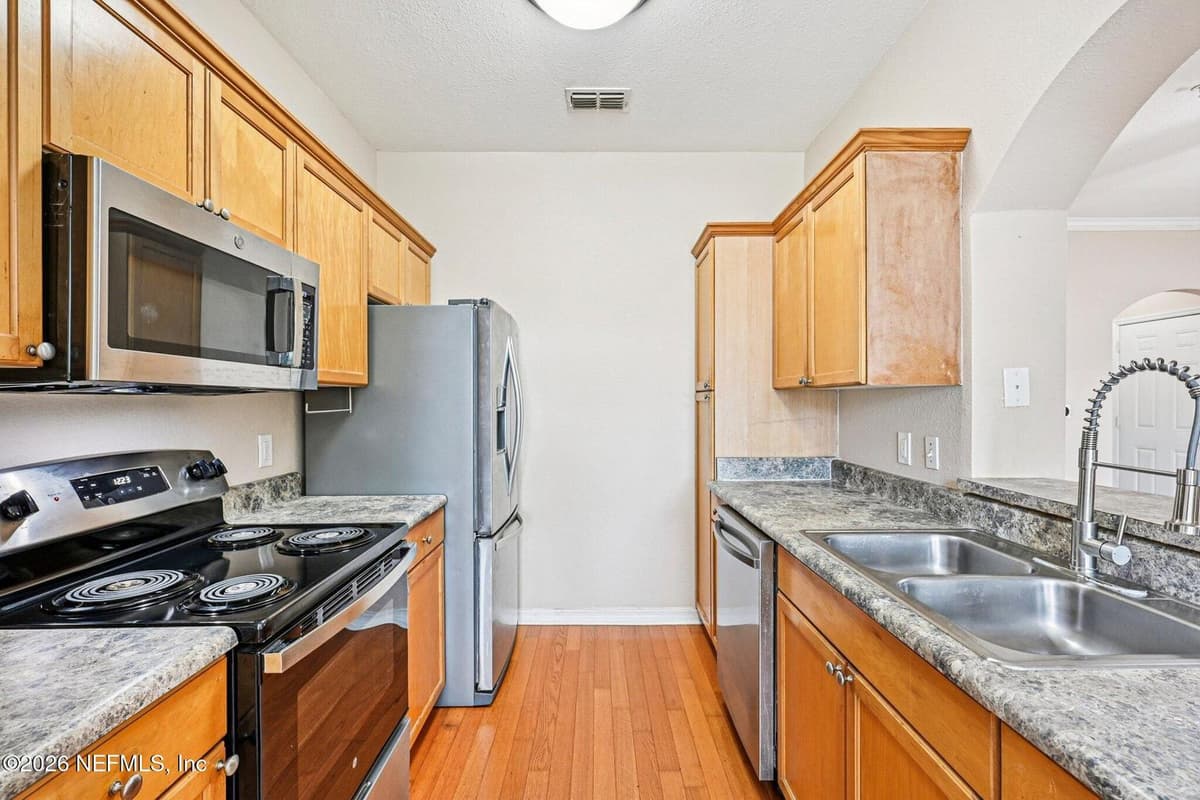 10961 BURNT MILL Road 1213, Jacksonville, FL 32256 3
