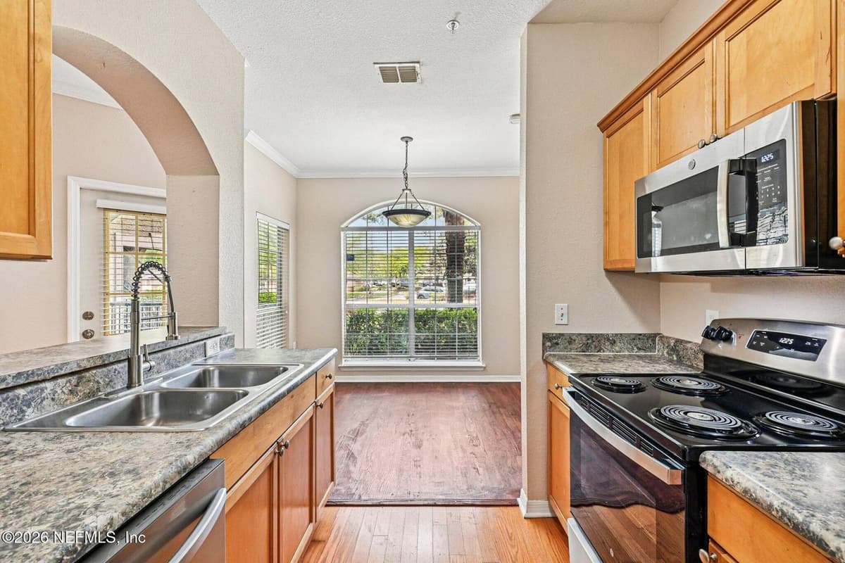 10961 BURNT MILL Road 1213, Jacksonville, FL 32256 2