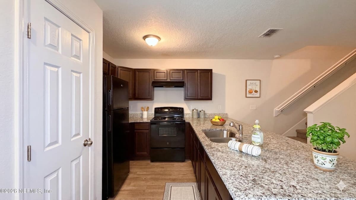 7836 PLAYSCHOOL Lane, Jacksonville, FL 32210 2