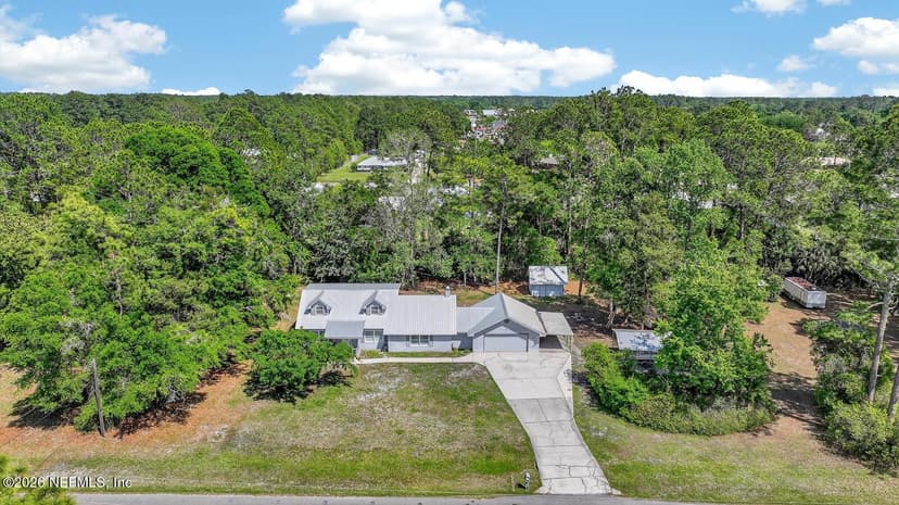 116 ROUND LAKE Circle, Palatka, FL 32177