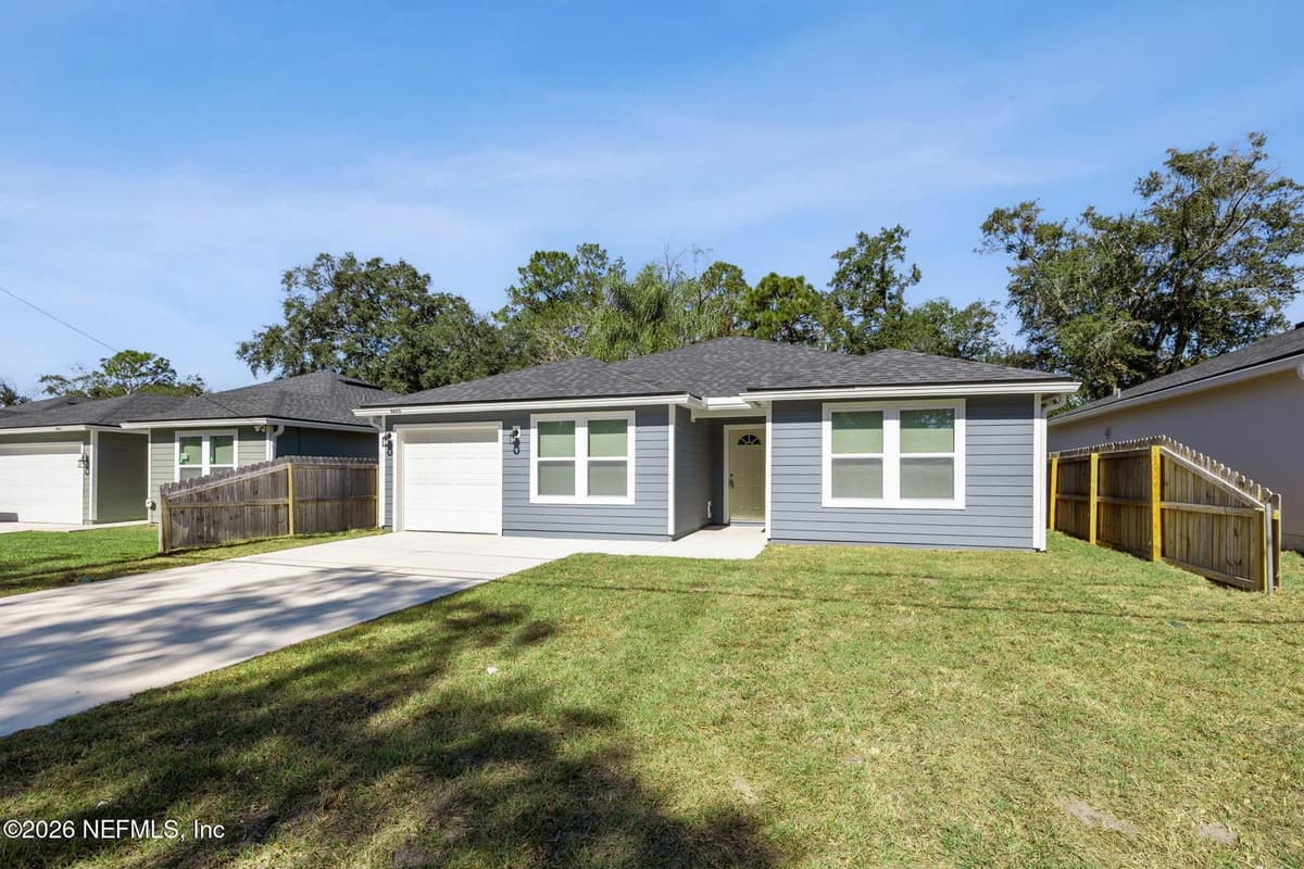 8462 BUTTERCUP Street, Jacksonville, FL 32210 3