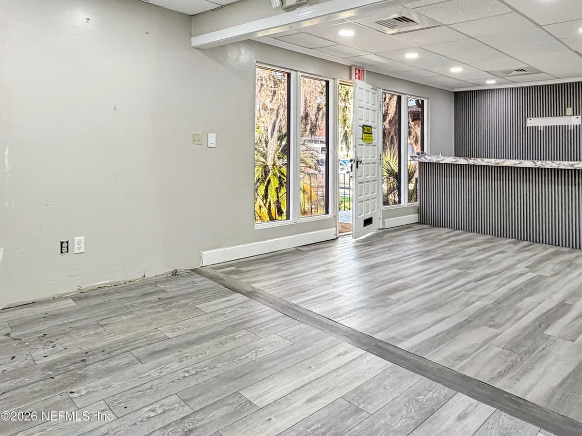 4131 UNIVERSITY Boulevard S 5, Jacksonville, FL 32216 3