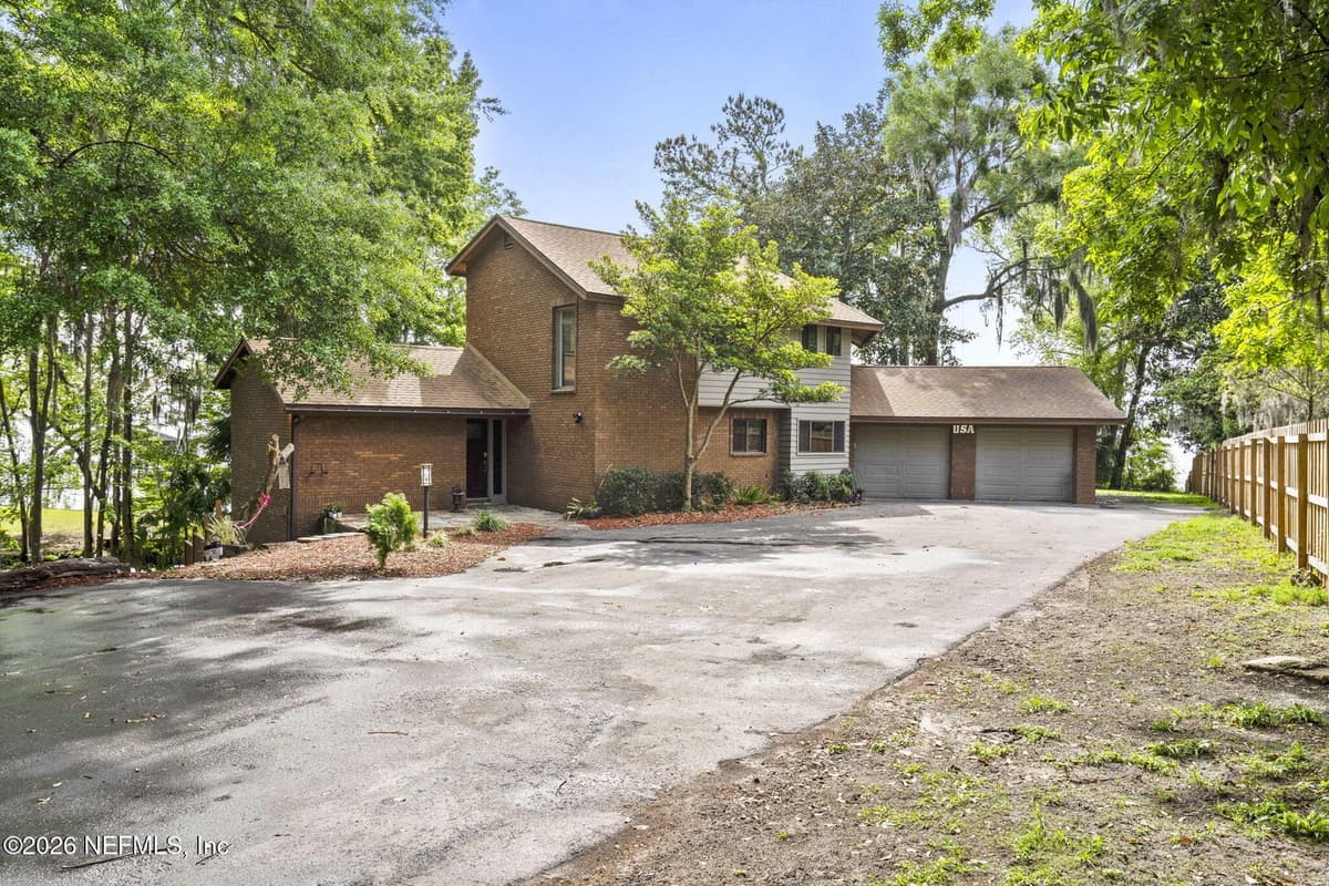 3175 DOCTORS LAKE Drive, Orange Park, FL 32073 2