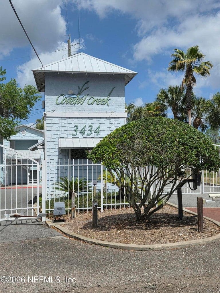 3434 BLANDING Boulevard 212, Jacksonville, FL 32210 2