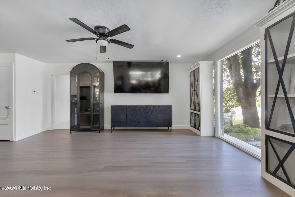 1546 PALMDALE Street, Jacksonville, FL 32208 3