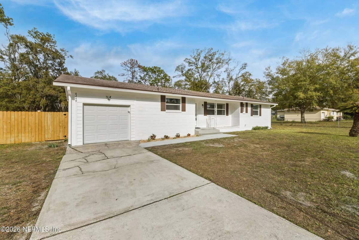 8249 PASCHAL Street, Jacksonville, FL 32220 2