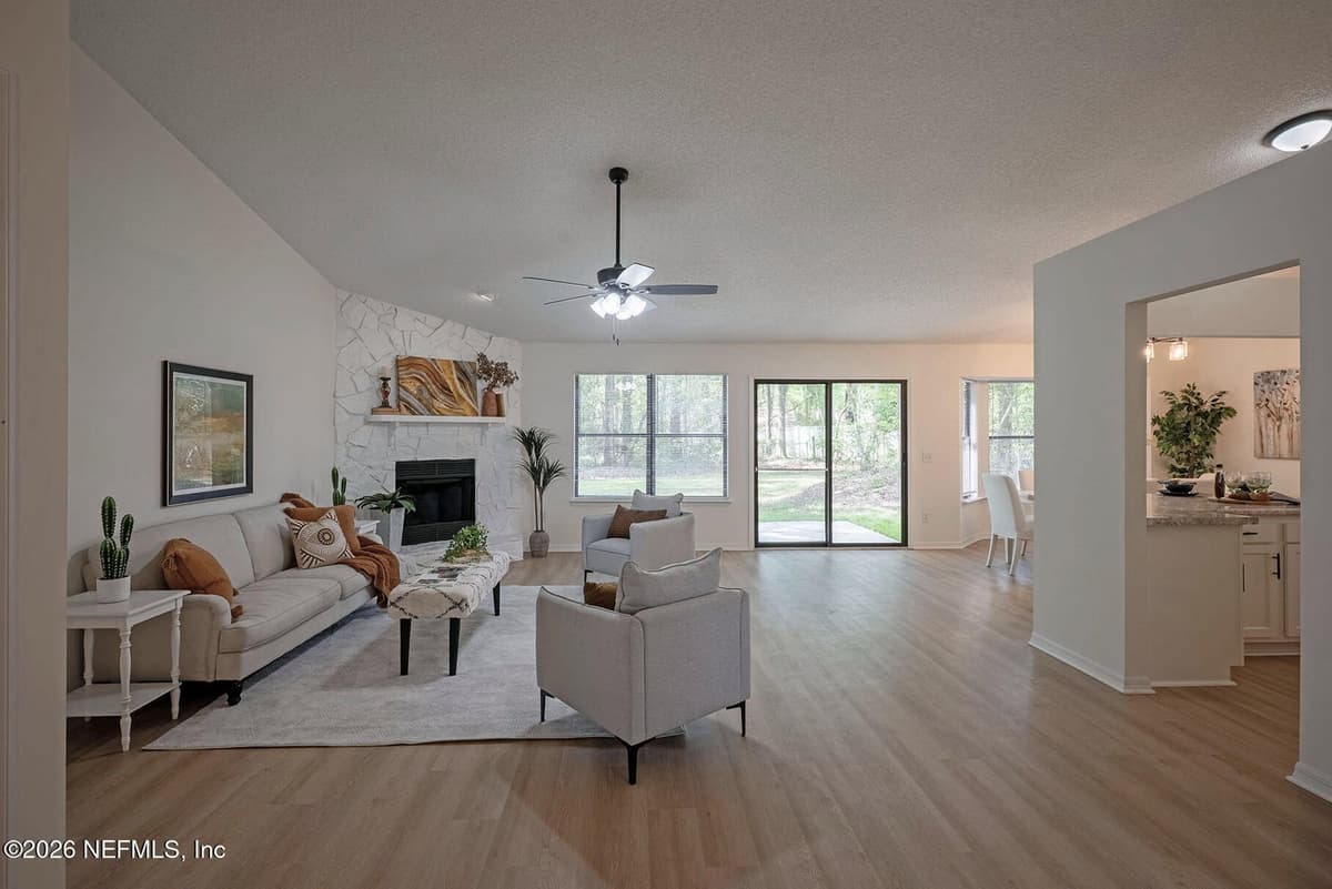 4776 RIVERINE Drive, Jacksonville, FL 32210 2