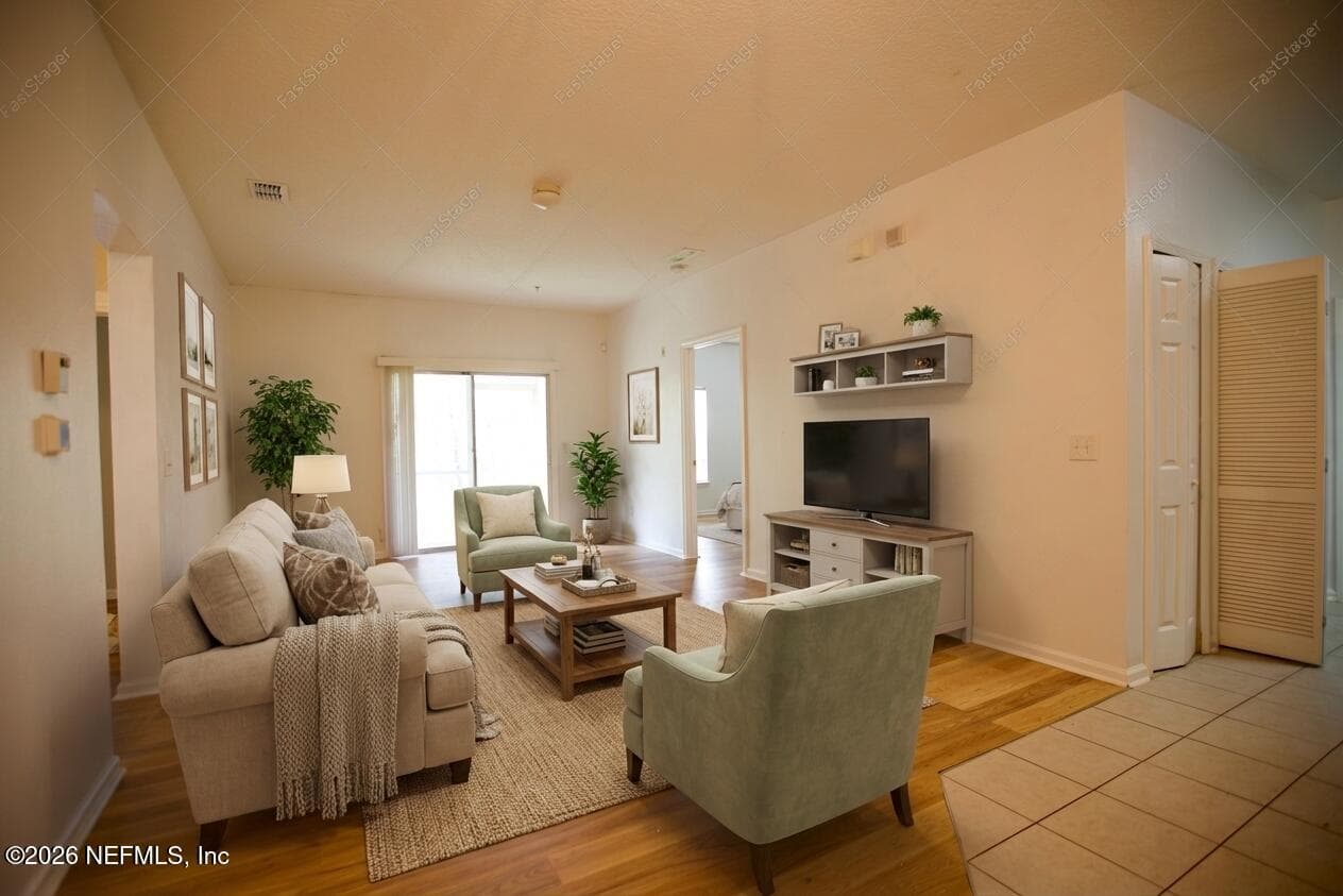 3600 LENIN PEAK Court 8, Jacksonville, FL 32210