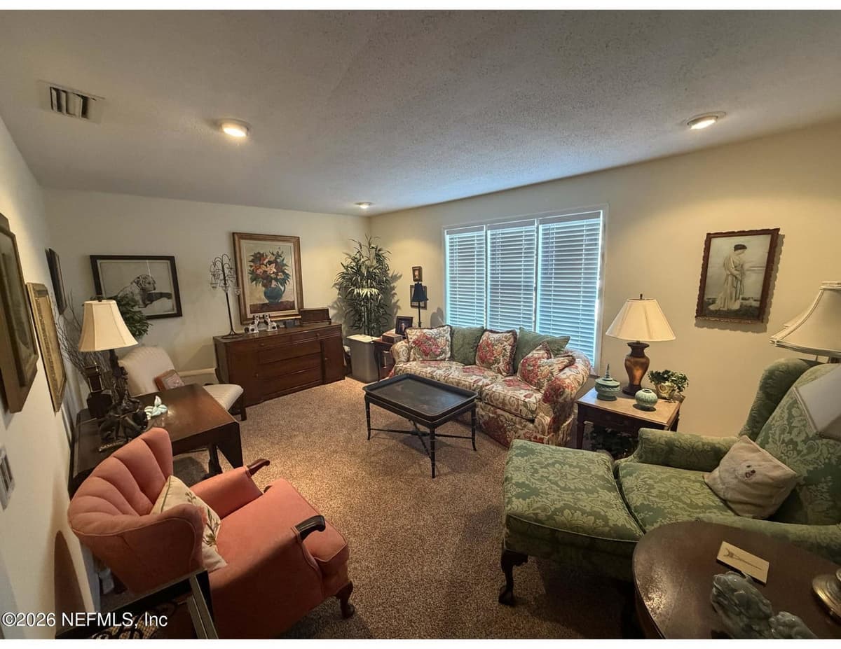 4034 RIVER VALLEY Road S, Jacksonville, FL 32277 3