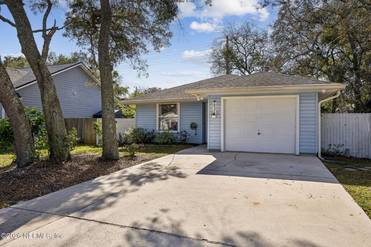 831 DIVISION Street, Fernandina Beach, FL 32034 3