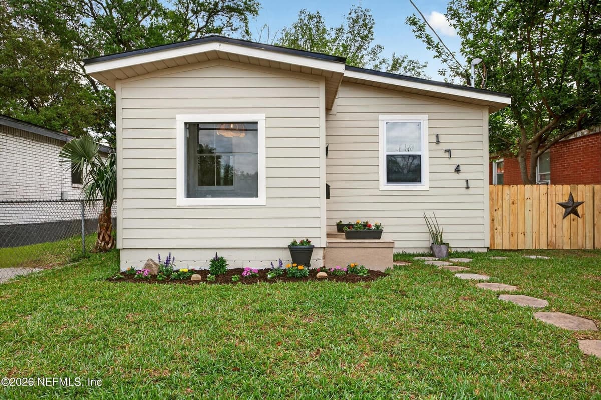 1741 TYLER Street, Jacksonville, FL 32209 2