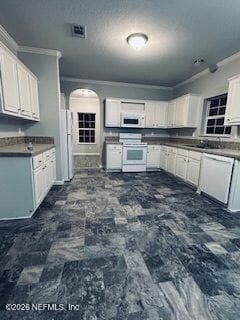 301 E COCHRAN Avenue, Hastings, FL 32145 2