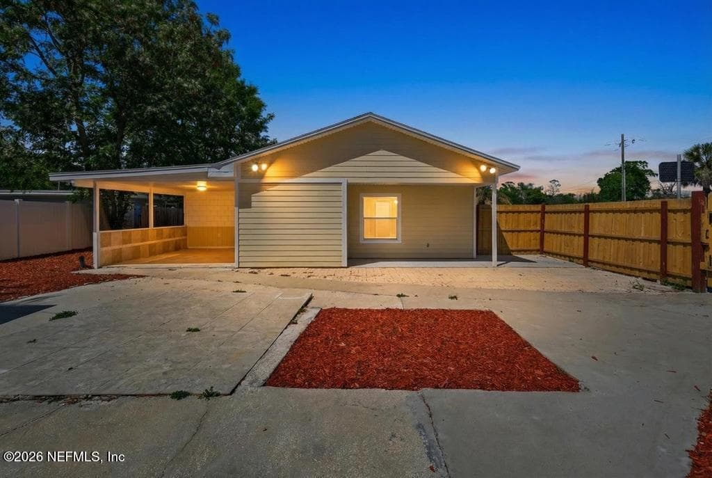 10432 STONE Road, Jacksonville, FL 32246 3