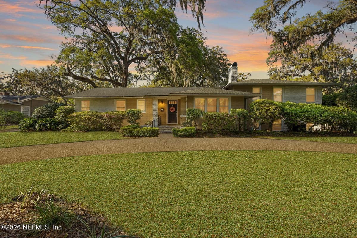 4226 FOREST PARK Road, Jacksonville, FL 32210 3