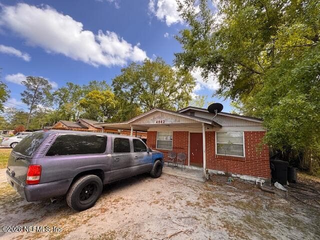 4942 SPRING GLEN Road, Jacksonville, FL 32207 2