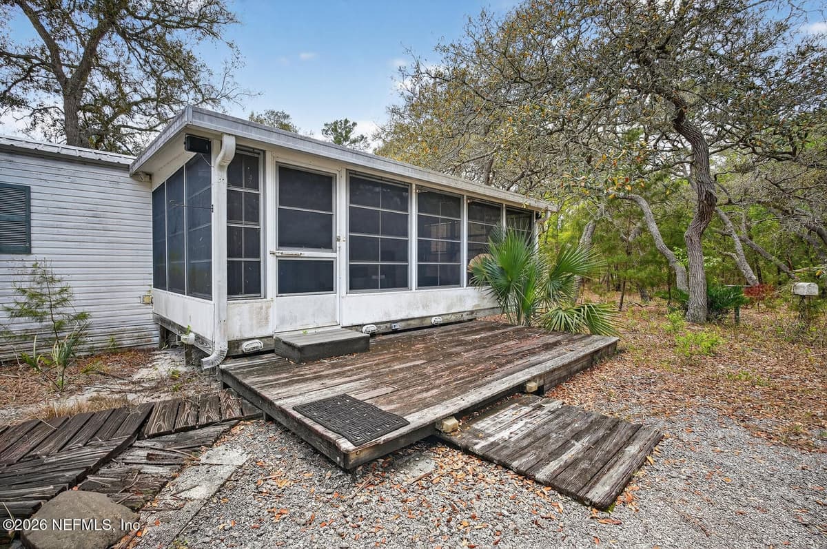 440 DUMBARTON Avenue, Crescent City, FL 32112 2