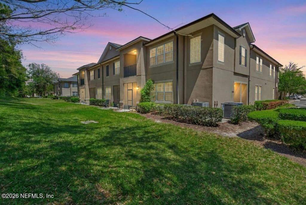 12301 KERNAN FOREST Boulevard 302, Jacksonville, FL 32225 2