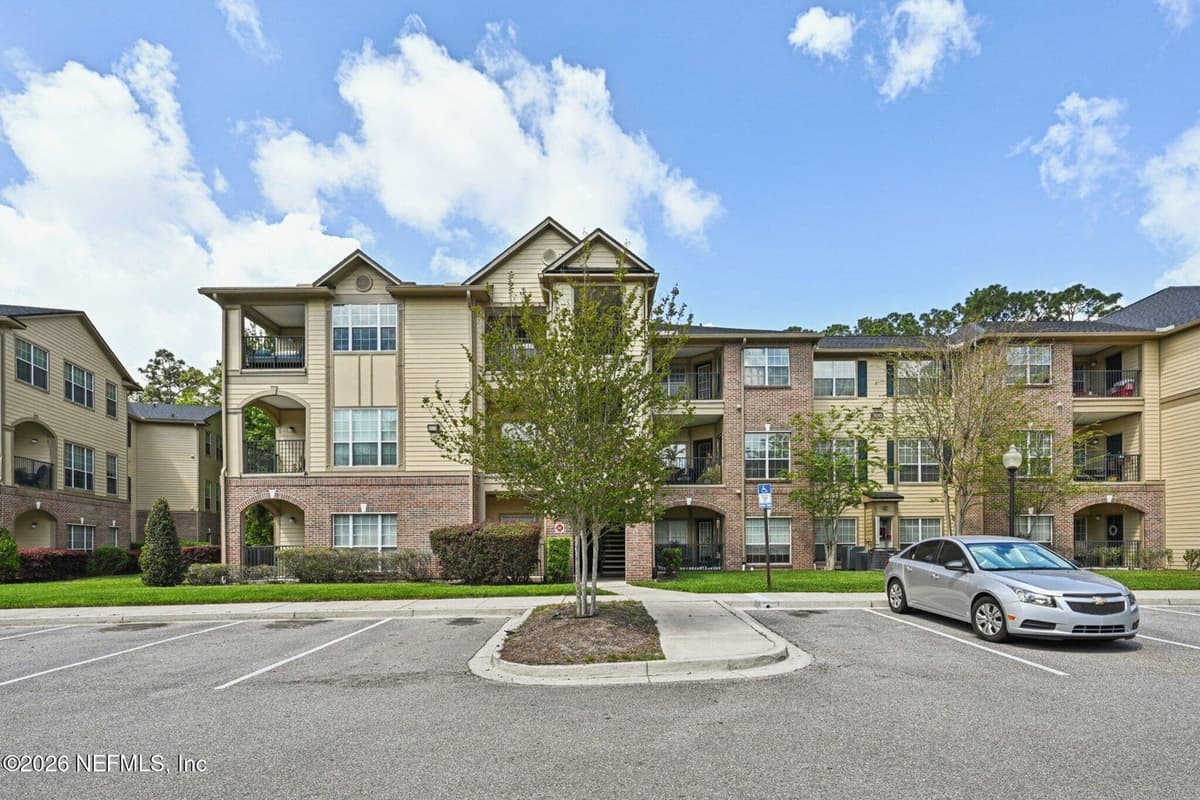 7800 POINT MEADOWS Drive 322, Jacksonville, FL 32256 3