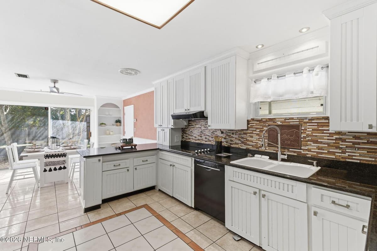 6821 CABALLERO Court, Jacksonville, FL 32217 3